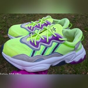Sz 9.5 Women's ADIDAS OZWEEGO "Hi Res Yellow Orchid Tint" Athletic Shoes